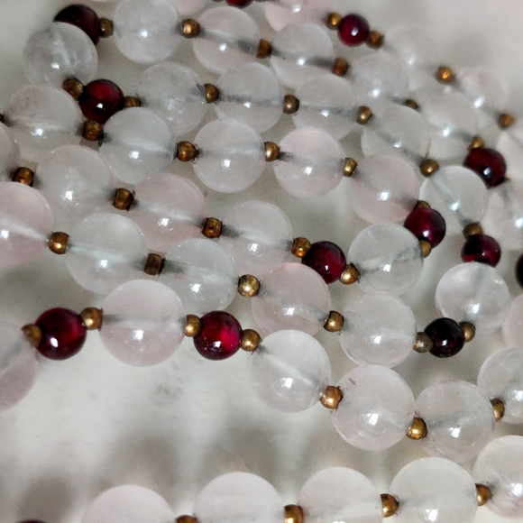 Vintage Genuine Rose Quartz Necklace with Garnet - Picture 3 of 13